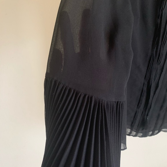 White House Black Market bell sleeve blouse size 6 - Picture 6 of 8